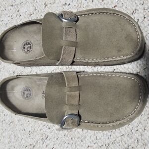 Birkenstock Gray Beige Mules with Suede Finish and Strap